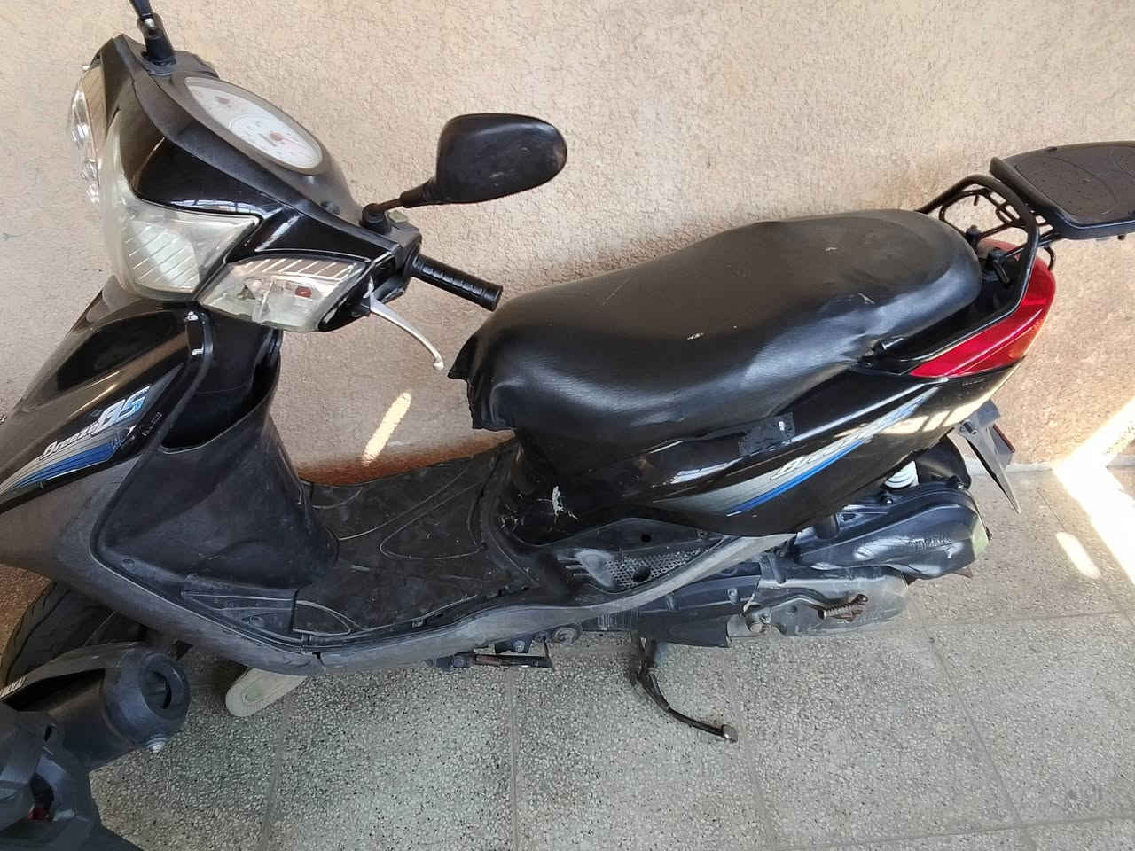 سلام عليكم دراجه بريز بغبغاء دراجه نضيفه الي يريد يتصل ***********
