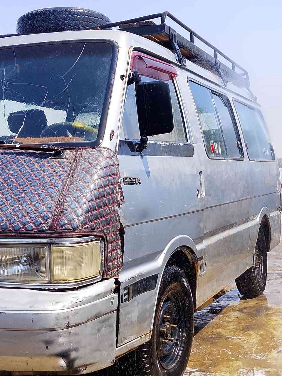 سلام عليكم كيه بسته موديل 95 رقم نكليزي سنويه ال 30 الي مو شراي لا يتصل سعرهأ ب 45 وبيهأ مجال *********** // 👍
