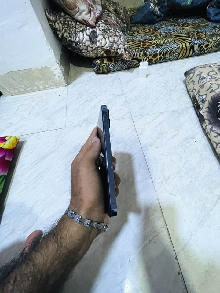 آيفون ١٣ برو ماكس • ٢٥٦ • بطارية ٧٩