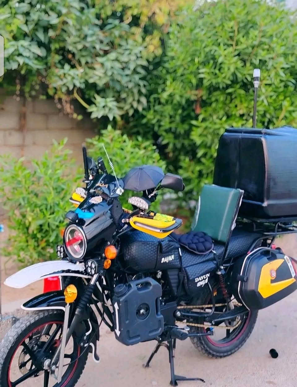 ٢٠٠ • موديل ٢٥ • شاشة كاربلاي