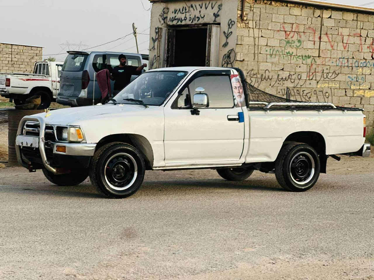 ‏سلام عليكم ‏بكم ￼ Toyota 
1990 كفاله عامه عده اصبغ اثر جراد 
مكينه كير اكسن كارتون تايرات 4 صار سبوع مشتريهن 
ويها 4 سبيرات 
بأسمي ل31 رقم انگليزي
تريد تحويل تريد وكاله بكيفك 
ترايك التركيا مو البصره 
السعر48 وبيها مجال حك اجيه ￼
مكان اسياره بابل  
اسياره بلادييه
ملاحظة اسياره اذا بيها كطره مال معجون تاخذها بلاش 
***********
