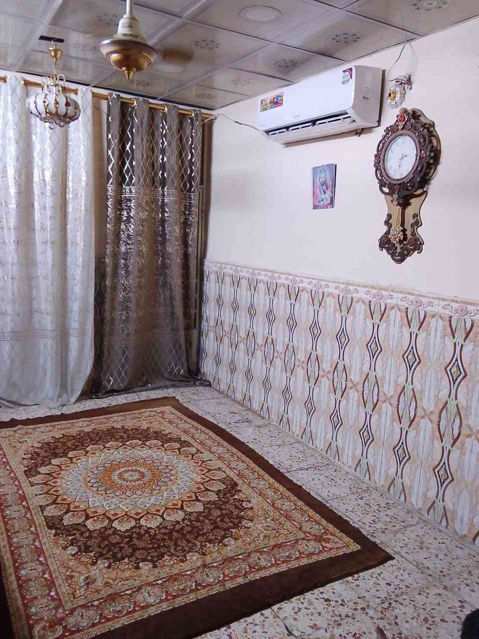 دار للبيع • ١٠٠م • كامل الخدمات