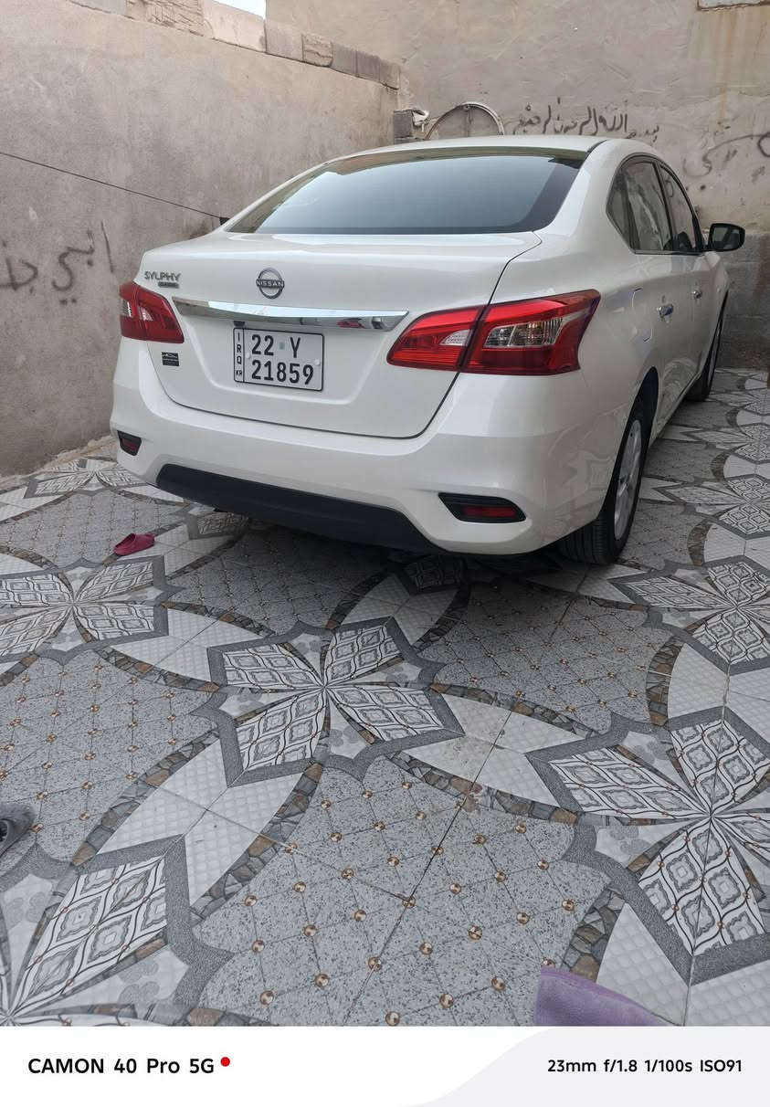 نيسان سنترا • داخلي بيج • ٤٠٠٠