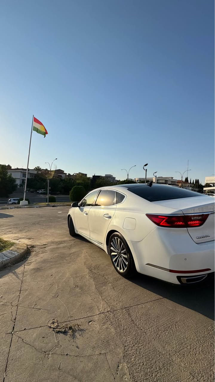 Kia cadenza ٢٠١٧ گێر مەکینە بە شەرت مەنەفێست  ئەسلی ٦ پستۆن
*********** أربيل, العراق
