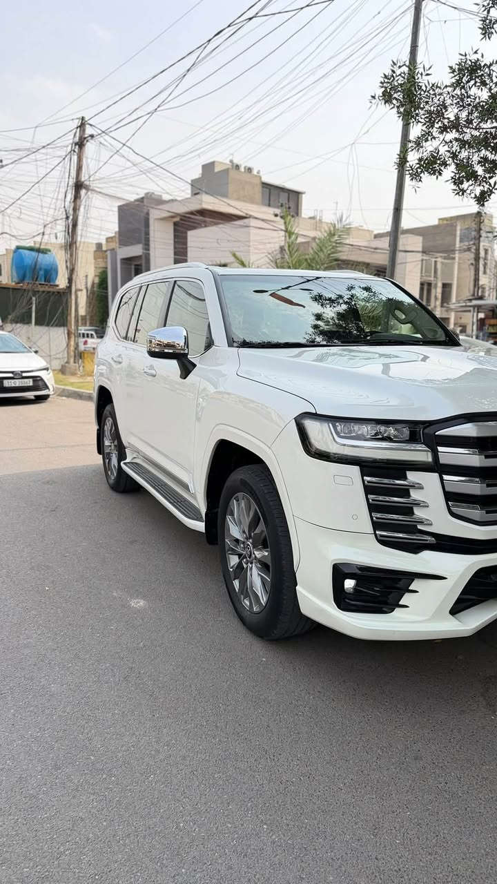 لاندكروز VX • ٢٠٢٢ • محرك 4000