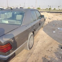 مرسيدس دب • ١٩٨٦ • رقم بغداد