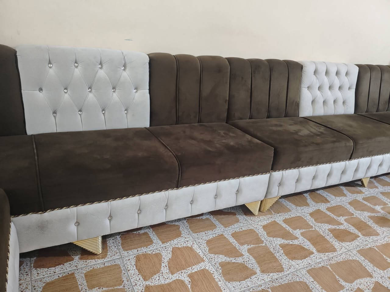 ديوان حطاطه للبيع 30مقعد
للاستفسار:***********
