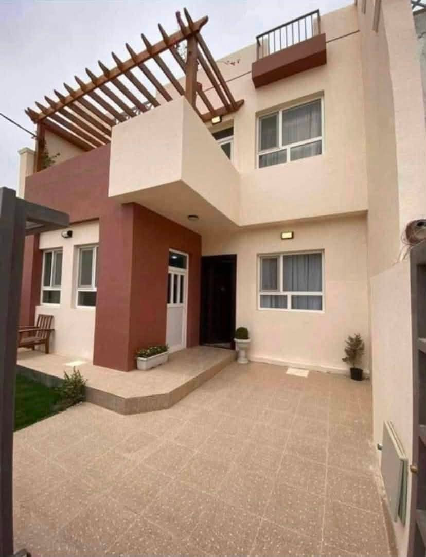 🏘️ دار مجمع بوابة السكني في النجف الاشرف 
 مرحلة ثالثة ارقى والاقرب الى مركز المدينة  
جاهز لسكن مشمول في مصرف العقاري. 
مساحة 160م  طابقين 3 غرف نوم بناء درجة اولى 
واصل61 مليون فقط  
يباع بتطلوعة مناسبة جداً جدآ

🔵اكتب /تم/ وتجيك التفاصيل كاملة 🔵

التفاصيل اكثر للاستفسار اتصال او واتس اب
***********☎️
