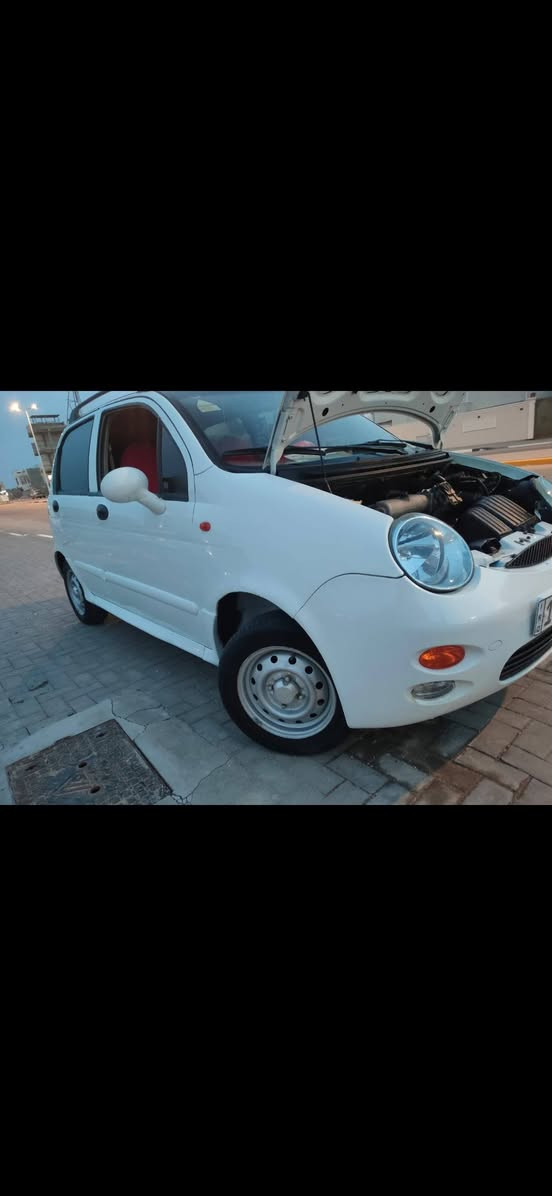 اسلام عليكم اخوان سيارة 🚗 كيو كيو البيع مكفوله من كلشي جديده كير ومحرك وتبريد مكفول هذ رقمي *********** تواصل واتساب العنوان بصرة جنينه
