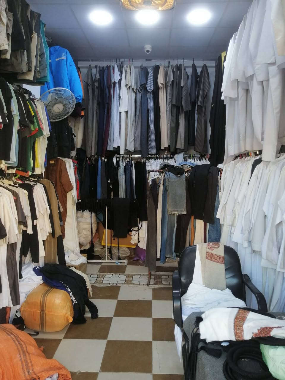 تخفيض وتصفية نهاية موسم الصيف

٣دشاديش ب١٥ الف  صيفي خليجي

دشداشه وحده ب٧٠٠٠الف

كلبي رجالي القطعه ب٤الف

شماغ رجالي القطعه ب٨الف

عكال رجالي عدنه ب٥الف وعدنه ب١٠

عكال ملكي مذهب القطعه ب١٥الف

شماغ عماني باله جديد القطعه ب١٠ وعدنه ب٨

شماغ عسكري مال صيد باله جديد القطعه ب١٠الف

غتره ساده أبيض القطعه ب٥ و٣ ب١٢

عبايه رجالي صيفي القطعه ب١٠الف

تيشيرت رجالي شبابي القطعه ب٢ و٣ ب٥

قميص رجالي صيفي القطعه ب٢ الف و٣ ب٥

يلك رجالي مال صيد القطعه ب٩الف

شورت رجالي بحري مال سباحه القطعه ١٠٠٠الف

شفقات سبورتي القطعه ب٢الف

بجامه رجالي القطعه ب٢الف

ملاحظه الي يشارك المنشور اله تخفيض بالاسعار وهديه من يشتري
العنوان رمادي شارع فاكره من جهة فلكة الفرسان قرب ماركت فلس
للأستفسار المراسله ع الخاص او الاتصال برقم المحل ***********
توصيل موجود جميع محافظات العراق
