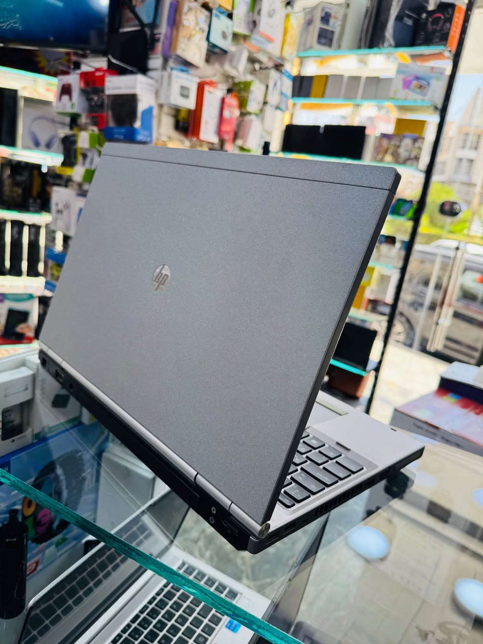 HP ELITEBOOK 8570

CORE i5 ✅
RAM 8 GB ✅
HARD DRIVE 500 GB✅

DISPLAY 15.6 شاشه كبيرة بحجم 
يحتوي اللابتوب على اكثر من ١٠ العاب قوية منها لعبة GTA V 5
بطارية تدوم اكثر من ساعتين 🔋 

مع الشاحنه الاصلية ✅

فقط بسعر ١٣٥ الف دينار 

موصل الزهور 
*********** موصل, نينوى
