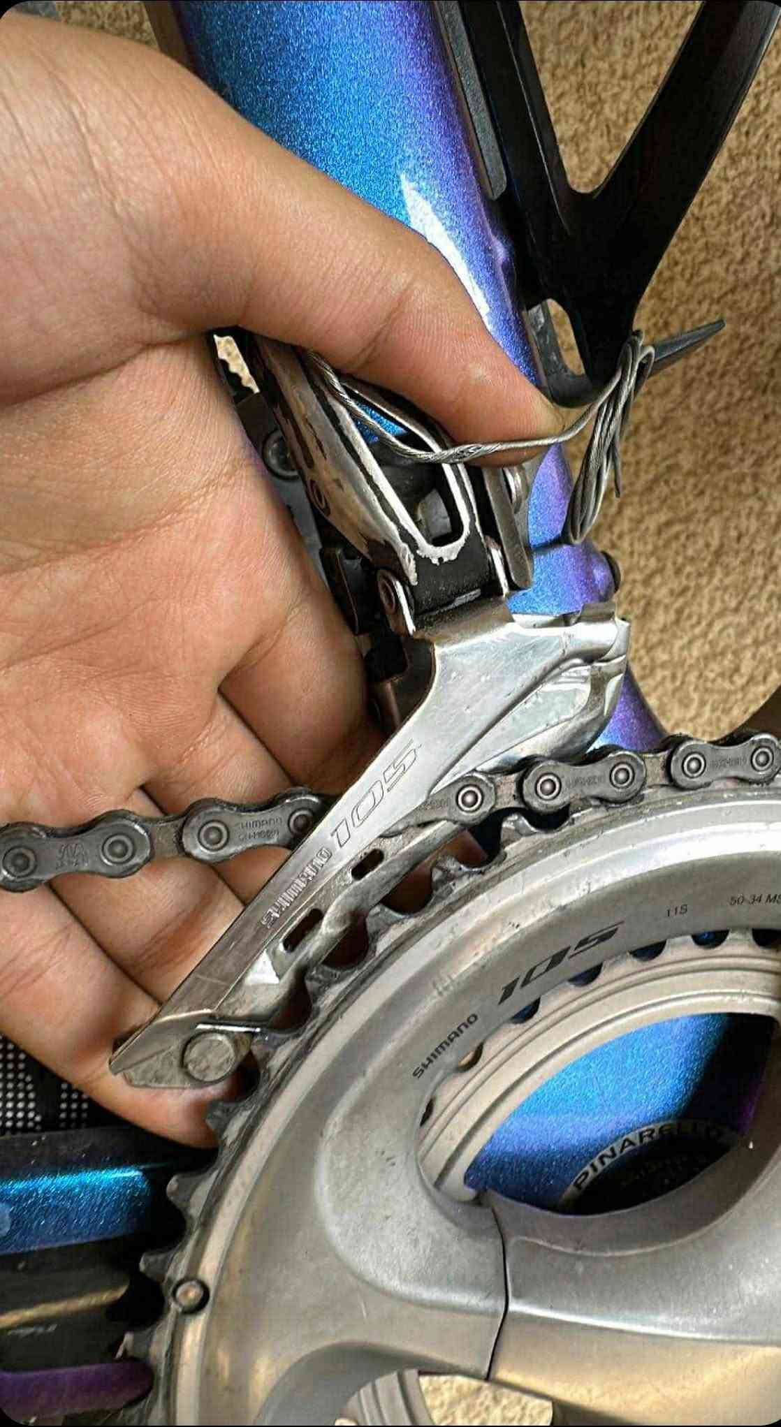 التفاصيل اسفل الصور
مستعمل + جديد
متوفر توصيل جميع المحافضات
خاص او واتساب🟢 ***********

غراض قطع دراجات هوائية رود كاربون

نص مكتوب في الصور:
- TR-3000