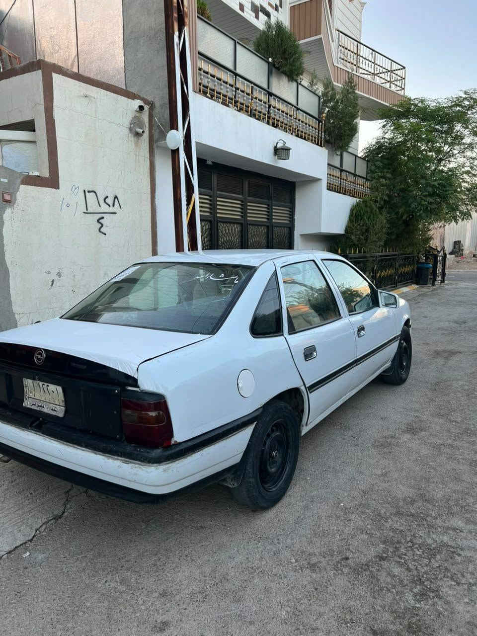 سەرەتا بە ناوی خوای گەورە
ئۆپڵ ڤیکترا مۆدێل 1990 کامل ناو دەشبولی کراوە بە 1995
مەکینە 18 واتە لای خۆتەوە فیتەرەکە بلۆک بکە
  سەنەوی پلاستیکە ئەوەلیات حاسیبە بە شەرت
کامل کارەبایی ئیشەکات بە شەرت
بەس فرۆشت 
ژم:***********
شوێن:چەمچەماڵ
ئەدمین🥀

