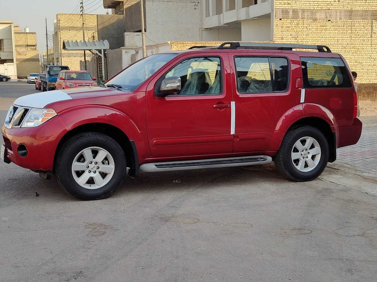 نيسان بافندر 2010 السعر 89 الاستفسار *********** مكان كربلاء خليجي بيهه قطعتين صبغ اثر جراد والباقي مكفول السياره فول مواصفات فتحه سقف شاير بل مري مري شفط حساسات خلفيه اماميه كشنات كهربائيه شاشه دشبول نرماده دوست بانزين كهربائيه تبريد 3 قطع ثلج مكينه 6 سلندر كير مكفولات حداديه جديده تخم تاير جديده السياره جديده وجاهزة رقم بغداد نكليزي
