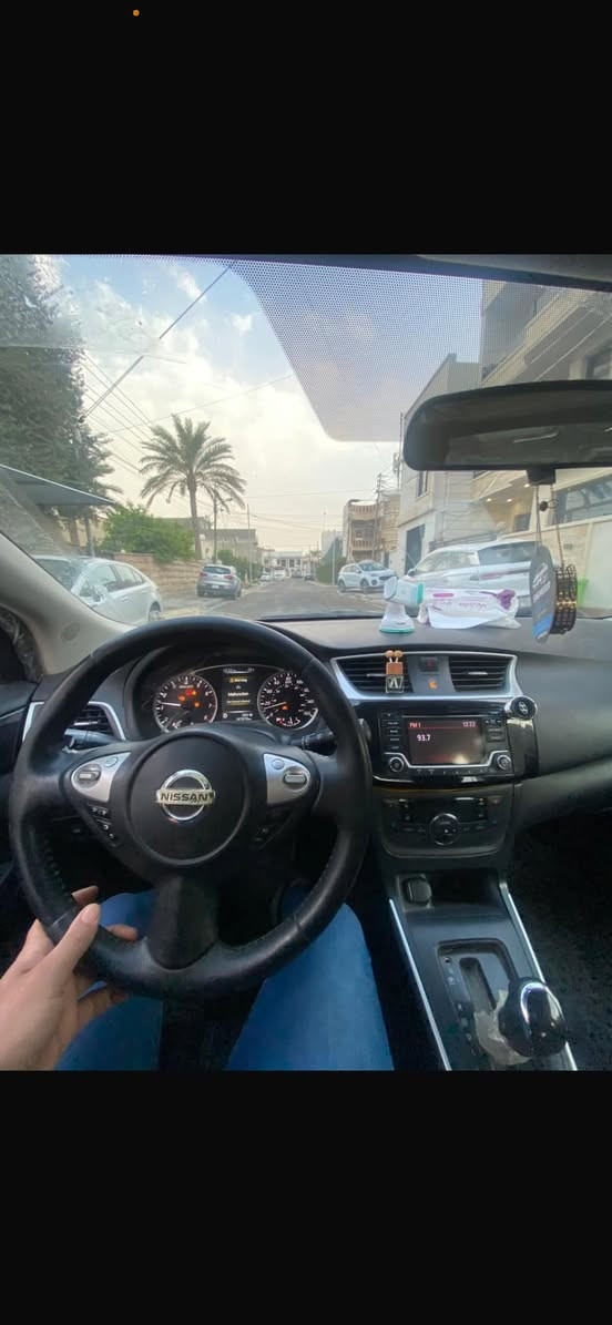السلام عليكم 
للبيع 
نيسان سنترا مديل 18 وارد امريكي sv 
فول مواصفات عدا الفتحه 
تشغيل بصمه 
رادار قياده 
تحديد سرعه 
شاشه كبيره 
تبريد ثلج 
حداديه خير من الله 

رقم قادسيه 
كير محرك تبريد خير من الله حادثها موضح بل سونار 
ماشيه ١٠٩
مكان السياره بغداد ***********
105 وبيها مجال
