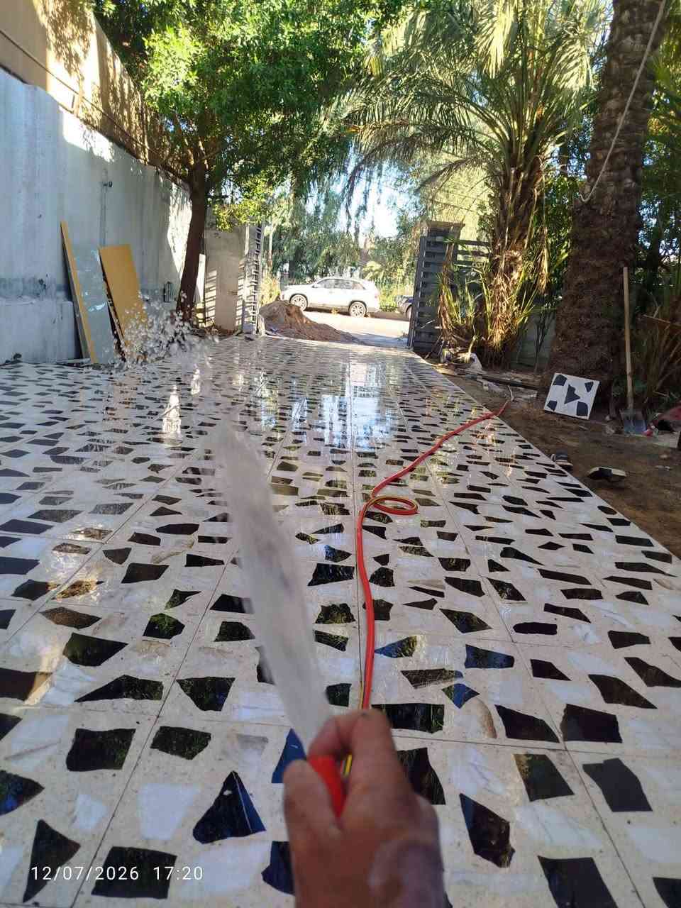 سلام عليكم خلفه سرميك درجة اول جميع انواع السرميك مرمر وكاشي رقم واتس ***********
