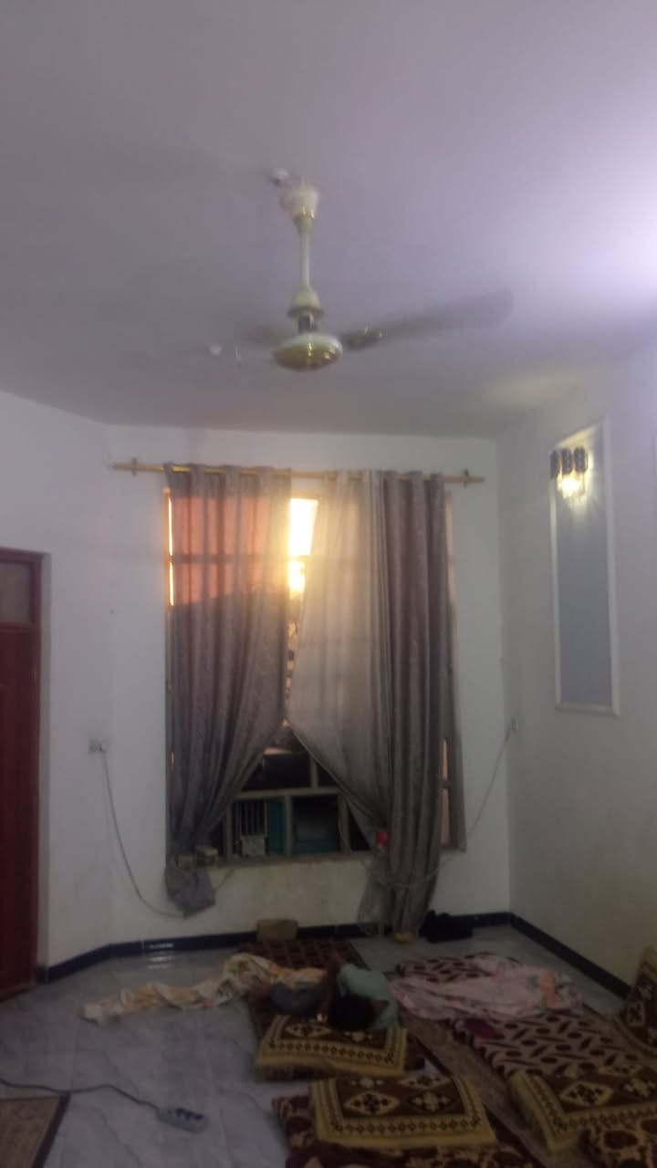 للبيع 
🏡مشتمل  الفلوجة حي الشهداء منطقة 19
 مساحة 175 طابقين على حديقة كامل قرب شارع 40 البورديني  
طابو صرف  طابوك 
السعر 145 مليون 
للاستفسار الاتصال واتساب ***********
