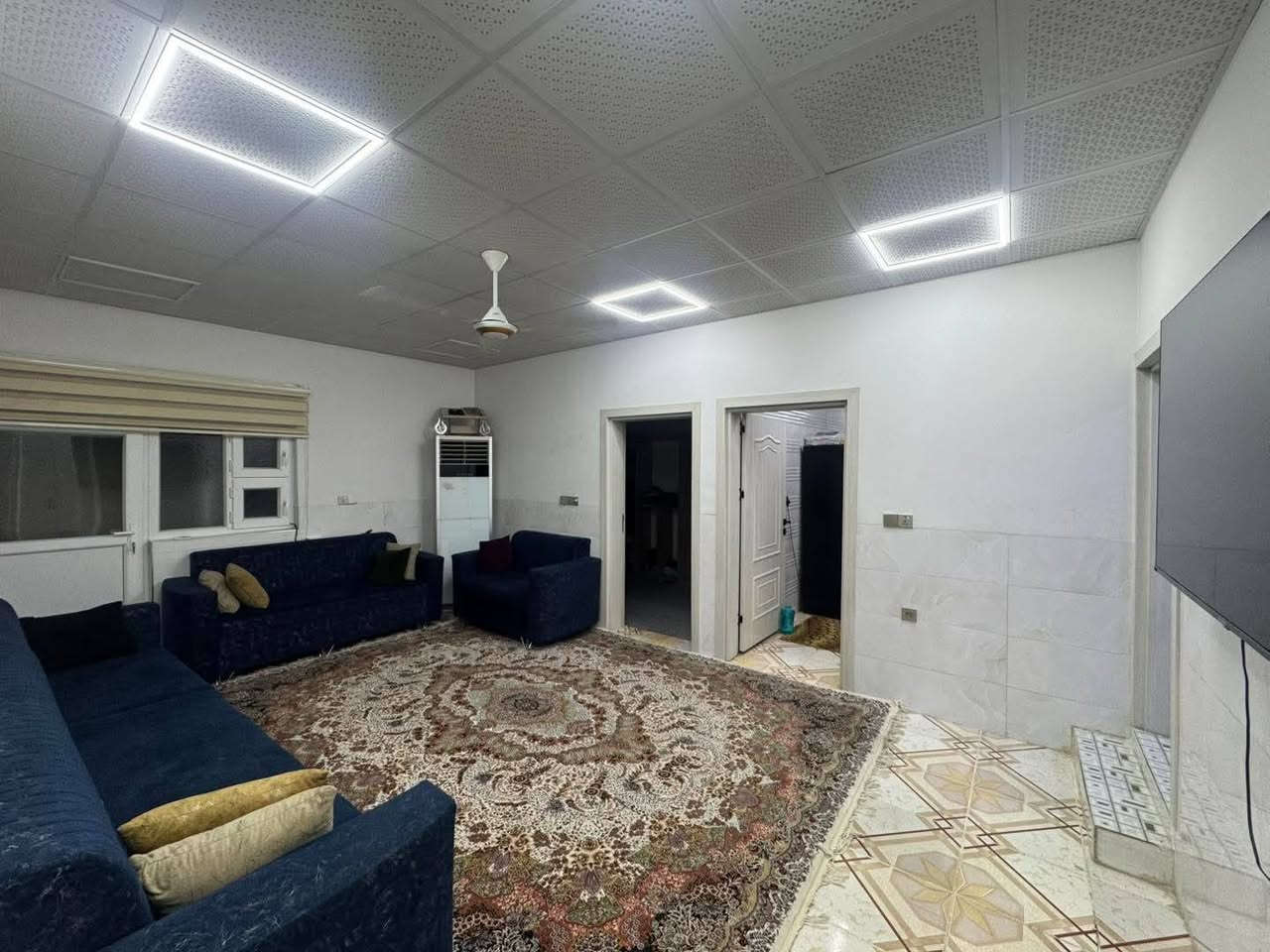 اعلان رقم ( 2113) 📺
———————————
دار مرمم للبيع ( 300م ) واجهة ( 12م ) 🏘
———————————
#موقع_العقار 🗺 : كركوك - قادسية ثانية - مقابل حلويات الشام - على شارع 15 متر - واجهة القبلة
———————————
طابق واحد : غرفتين نوم + مطبخ حار و بارد + صحيات + استقبال + كراج + حديقة + بيتونه 
———————————
طابو ملك صرف - بأسم شخص واحد
#السعر 200 مليون
———————————
لمزيد من معلومات اتصال على ارقام التالية :
***********
***********
———————————
عنوان المكتب : كركوك -
#مكتب_صقرالجبال_للعقار #كوباني قرب جامع حمد المفرجي مقابل صيدلية غصن الزيتون 
#الفرع الثاني حي العسكري شارع الحولي الزراعي مجاور أسواق البركة

