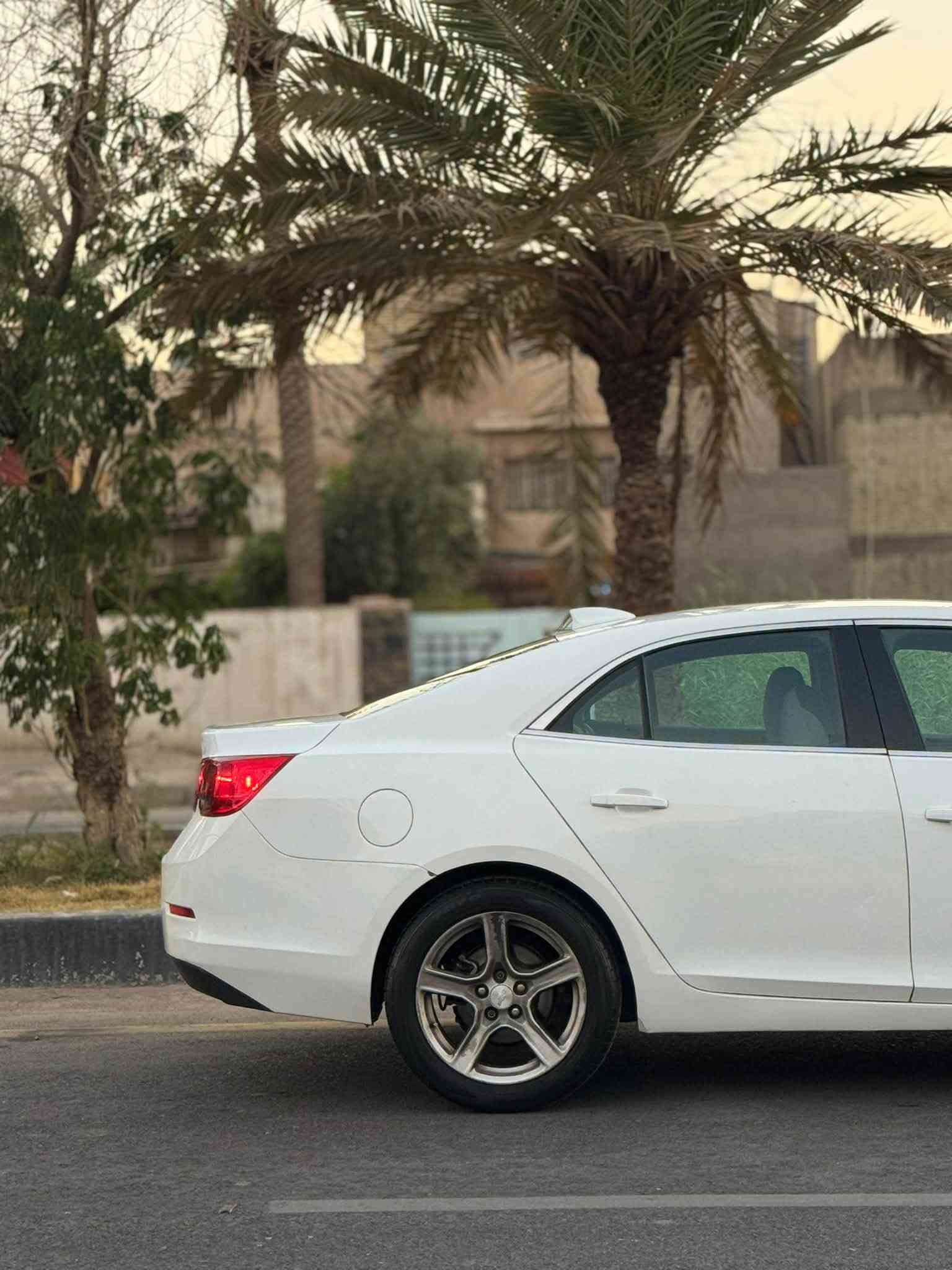 سلام عليكم  تحيه طيبه
ماليبو موديل ١٦ وارد امريكي وبسعر متاسب جدا 

مكينه ٢٥٠٠ تنفس طبيعي 

ماشي ١٧٠ كم 

سياره ضربته الباب الخلفي مبدل 

بجم كبس  

*********** متوفر واتساب 

المكان بغداد البنوك مجمع الاساتذه
