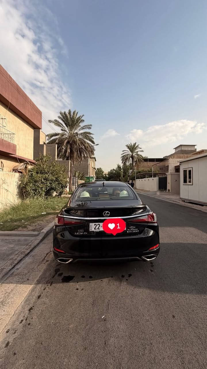 لكزس ES350 بلاتينيوم • ٢٠٢٣ • مشي ١٧٠٠٠ كم