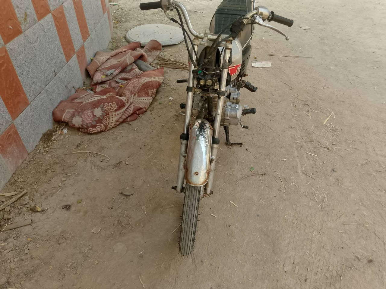 هوندا 125 • نضيفه • محرك اخرس