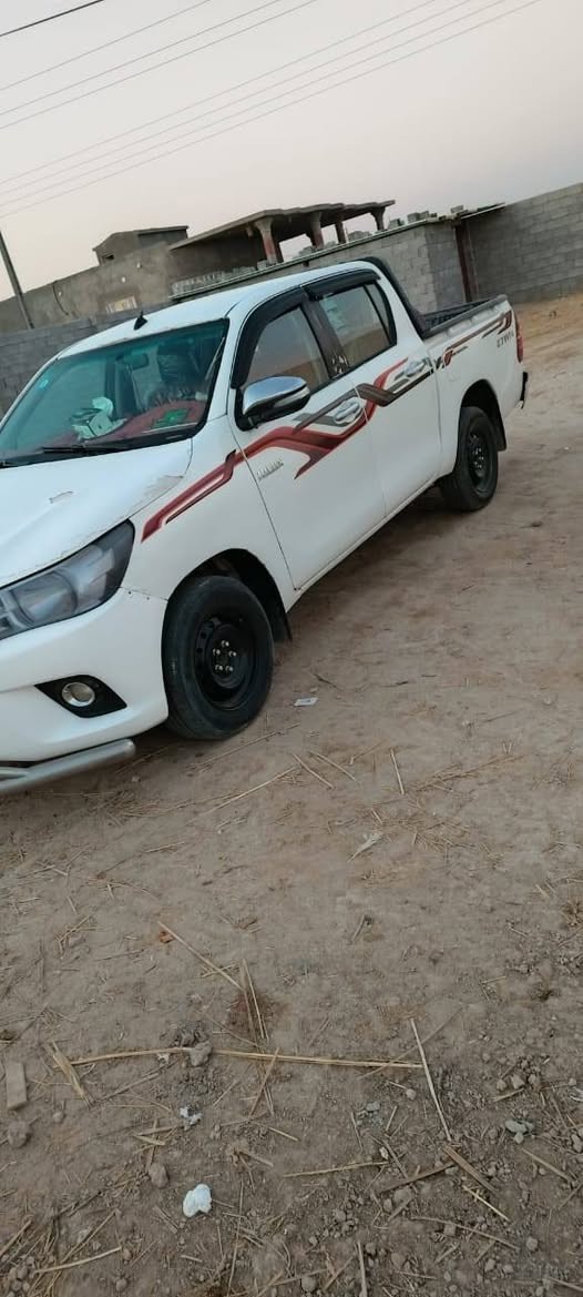 السلام عليكم سياره بيكم موديل 17 مقلوبه سبق عام حداديه دبلات ثانويه تخم تاير السعر125 مكان البصره قضاء الدير هذا رقم الهاتف***********
