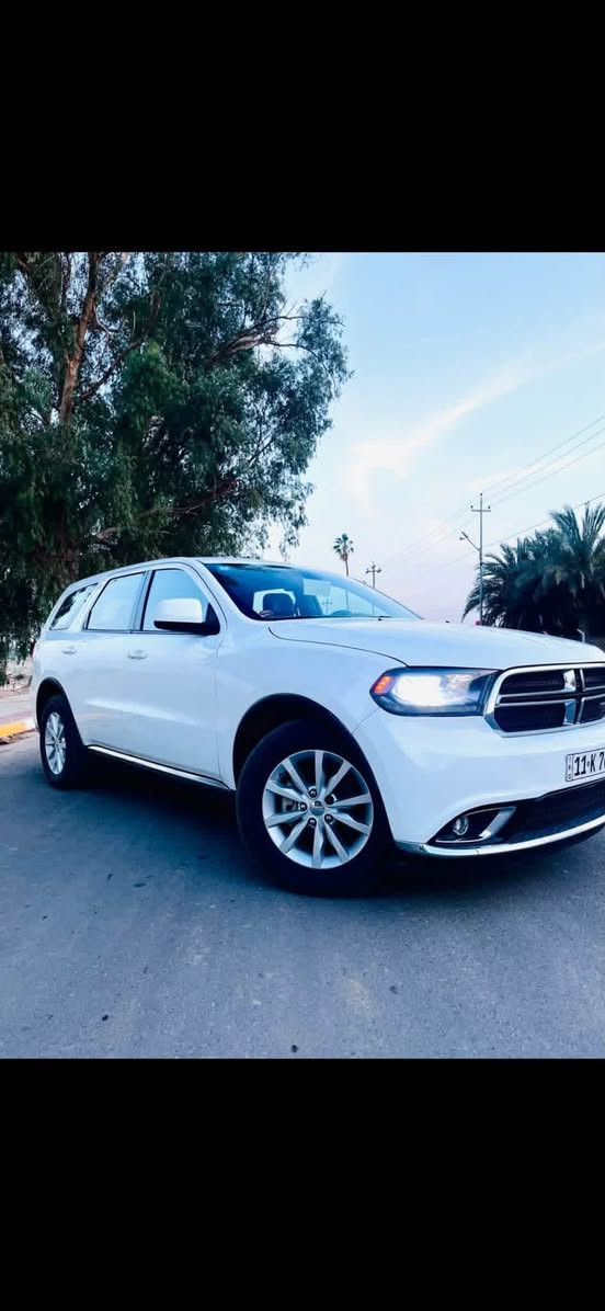 � للبيع دودج دورانگو SXT 2015

الموديل: 2015
رقم بغداد 
الفئة: SXT
المحرك: 3.6 V6
اللون: أبيض
العداد: تقريباً 192 الف 
صبغ: 4 قطع
محرك جديد 
مرواح دبل عاصفه حماوة ربع متصعد اكثر  

المواصفات:

* 6 سلندر 3.6 لتر
* تشغيل بصمة
* دخول ذكي
* مثبت سرعة
* تحكم بالمقود
* شاشة وسطية
* كاميرا خلفية
* حساسات خلفية
* تكييف أمامي وخلفي
* تحكم كهربائي بالمقاعد
* نوافذ ومرايات كهرباء
* جنوط أصلية
* 7 ركاب
* مساحة واسعة للعائلة والسفر
* نظام ABS وثبات إلكتروني

السيارة استخدام شخصي .
مراوس حسب القناعة 

📍 الموقع: الصويرة – واسط

***********
