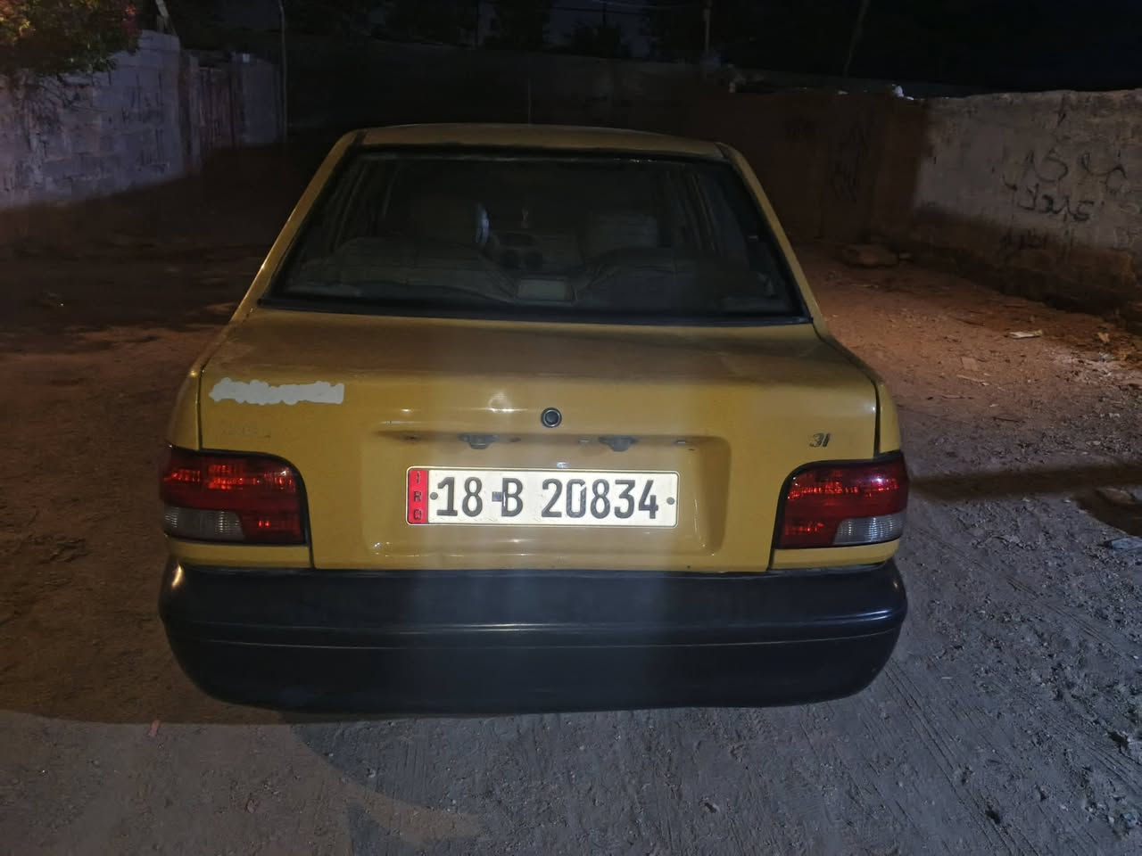 السلام عليكم شباب عندي هي سيارةسايبه للبيع بهاء كير جديد كلشي شغال بهاء كامل مكفول من كول شي تحول مباشر سنويه جديد رقم انكليزي مكان كربلاء السعر على خاص او خابرني ***********
