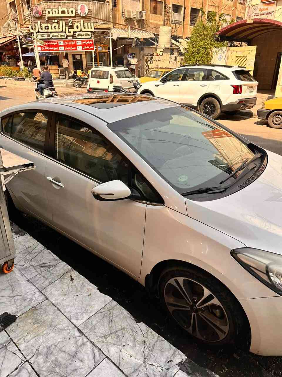 سيراتو 15 فووول رقم سليمانيه ماشيه 118 حقيقي عنواني بغداد 127 وبيها مجال حك الجيه
***********
