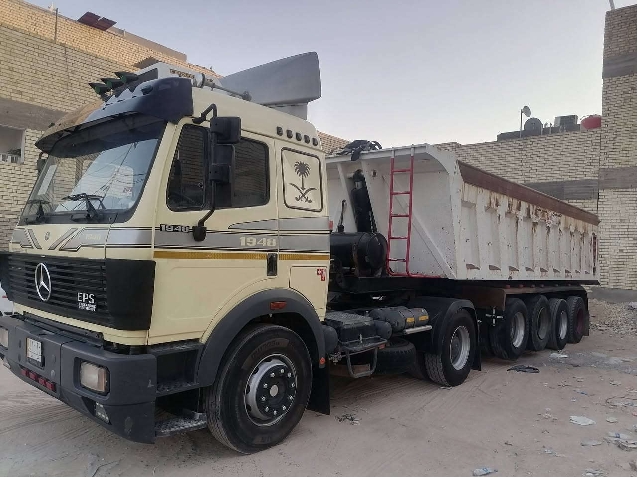 سلام عليكم البي البيع موديل 91محرك 44كير كهربائية 220 عربانه شركة الرؤعه موديل 2020السياره كفاله عامه راس وعربانه  السعر ولاستفسار ***********
