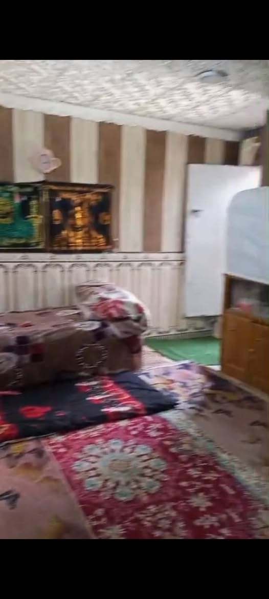 يا الله سلام عليكم يتوفر دار سكن للبيع قرب شارع حله كربلاء منطقة أبو خستاوي  مساحة 200متر تفاصيل مذكوره إلي يحب يتواصل مع صاحب الدار سعر 25مليون. *********** حلة, بابل
