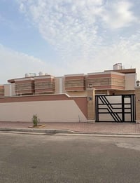 مدينة الجوهرة السكنية • ٢٥٠م • مقابل حديقة