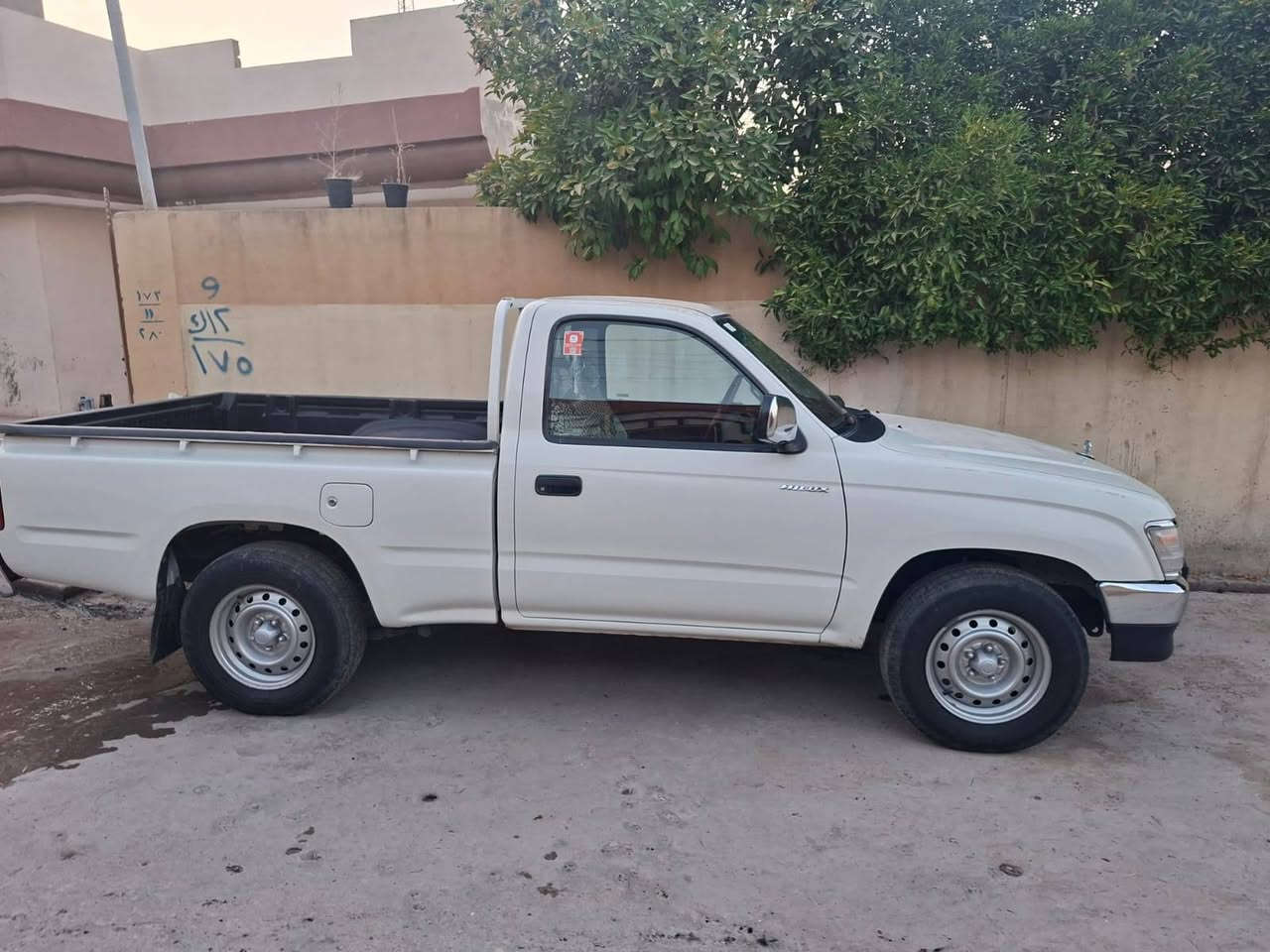 السلام عليكم بيكام فلاحي للبيع 2001 ماشي 154 كفاله عامه فول موصفات سياره جديده للستفسار والتصال على الرقم ***********
