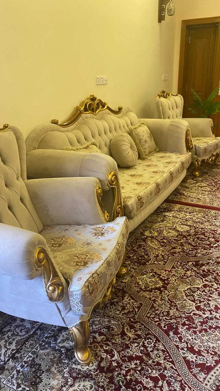 *********** واتس اب
دزاين رئاسي 👑👑
10 نفرات نظيف استخدام قليل موقع كربلاء حي المعلمين مع كوشات
