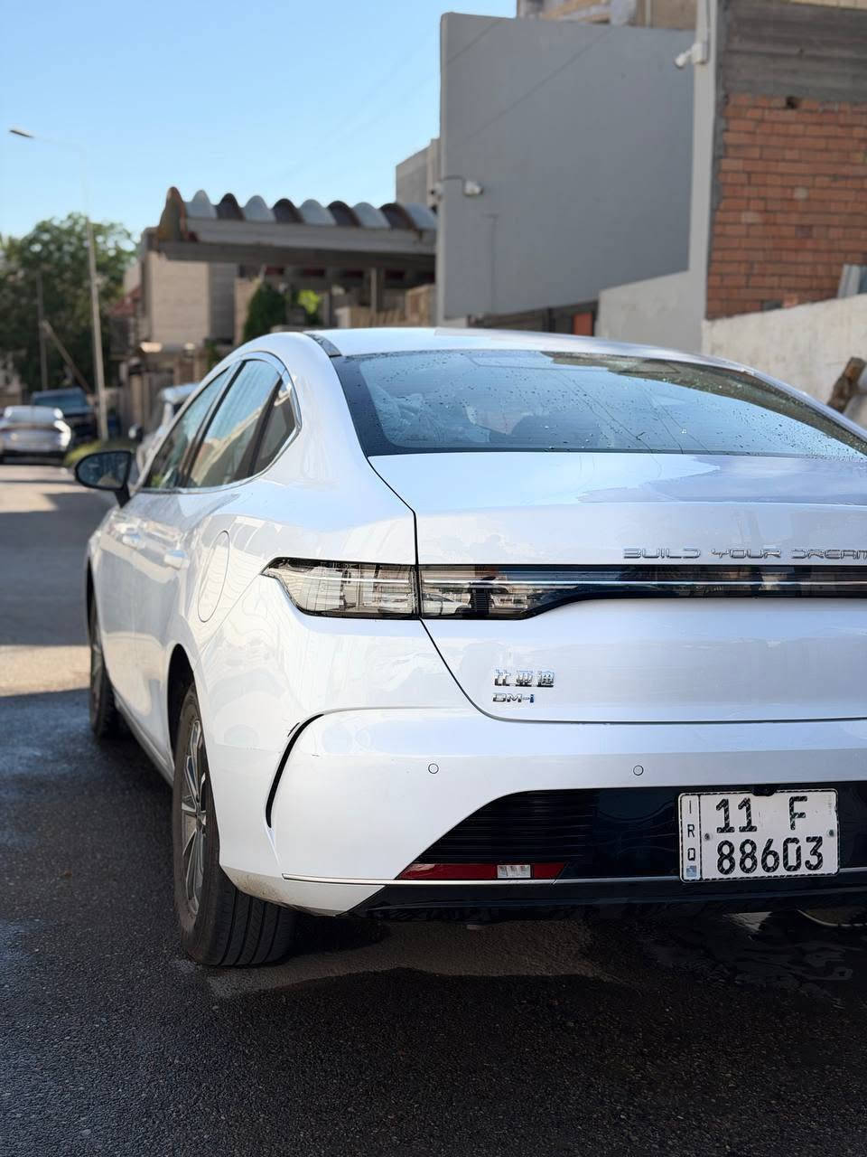 السلام عليكم
byd دستروير للبيع 
ماشية 28 الف 
بيهة رصعات خفيفة بل بنيد
سعر 19.250 وبيهة مجال قليل 
تواصل ***********
