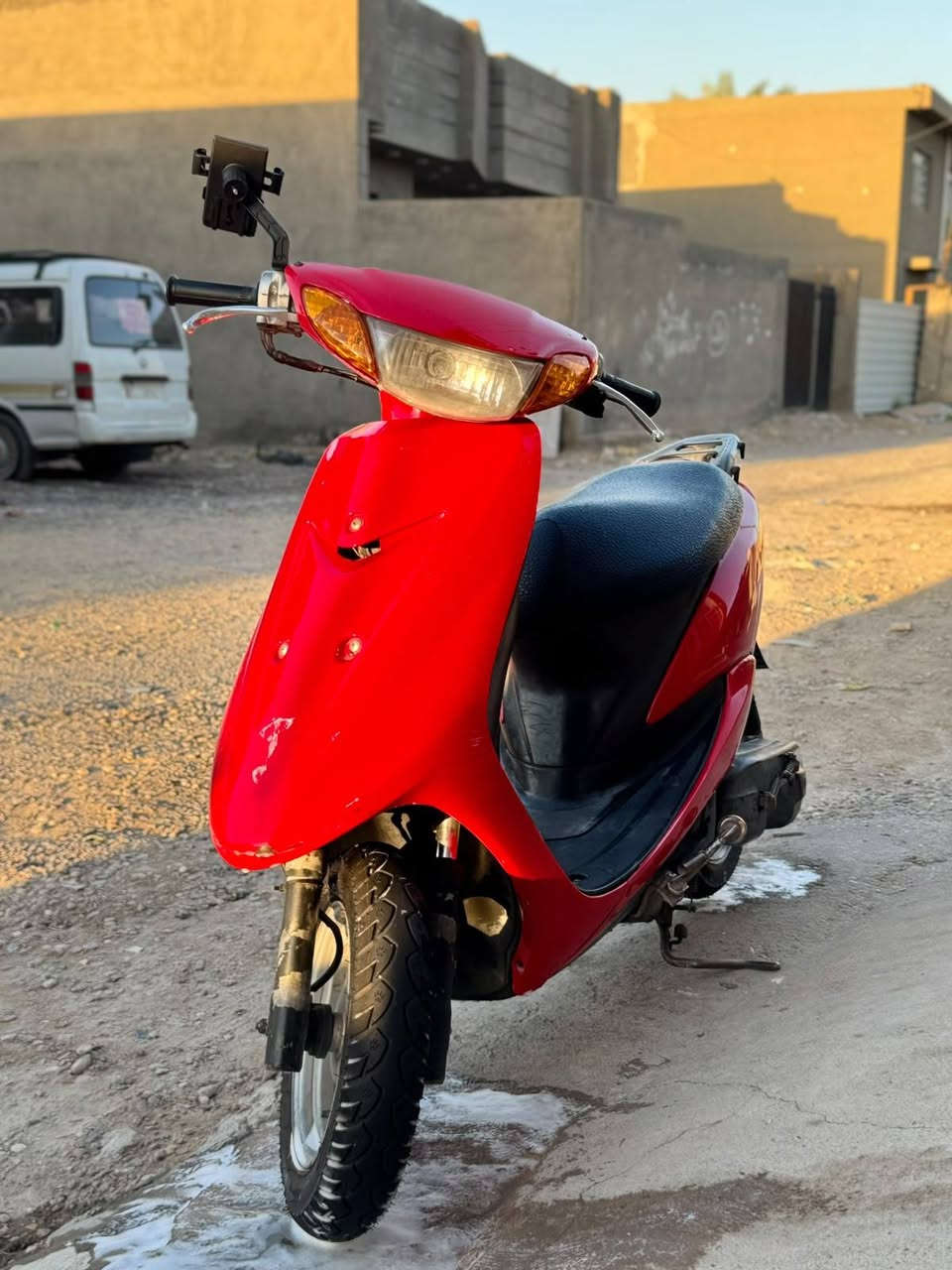 السلام عليكم دراجه عصفوريه سرعه 60 دراجه حلوه ونظيفه شرط معدلها 60 كهربائياتها كلها شغاله اشاير هورن سلف باتري جديد مناقصه برغي سعرها 400وبيها مجال مكاني بغداد الدوره ***********
