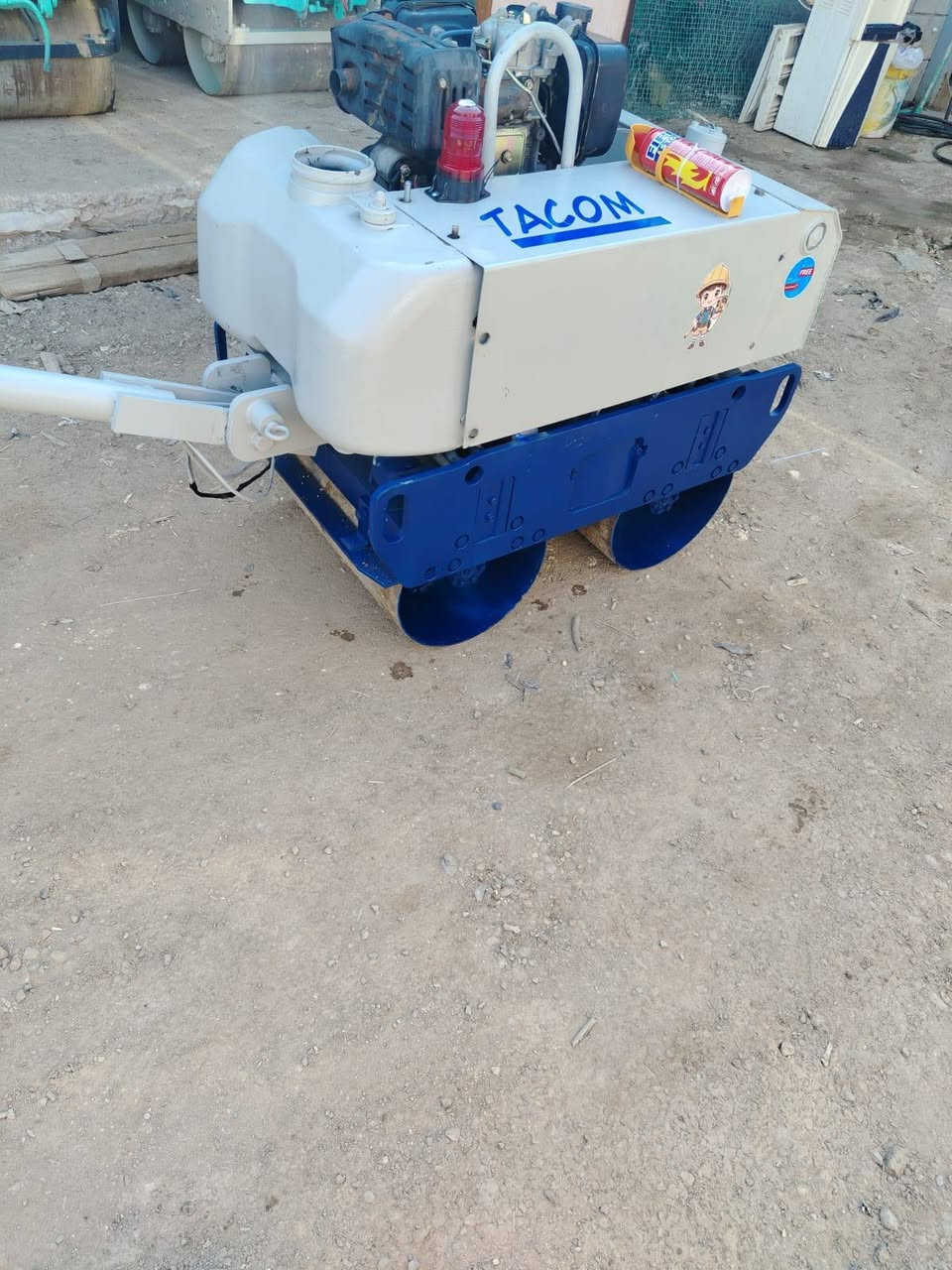 اتصل او واتساب وبيك خير وتدلل ***********/////***********
حادله يدويه تاكوم ياباني 
وزن ثلاث ارباع الطن  750كيلو 
عرض 70سنتمتر 
قماجي جدد 
باتري جديد 
محرك كاز 13حصان 
تشغيل بصمه عن بعد  وسلف وهندر 
سيفتي طفايه حريق لافته 
حادله نضيفه جدا 
جاهزه للعمل 
مكاني واسط الكوت مركز المدينه الحي الصناعي اي استفسار اتصل او واتساب وبيك خير وتدلل ***********/////***********
