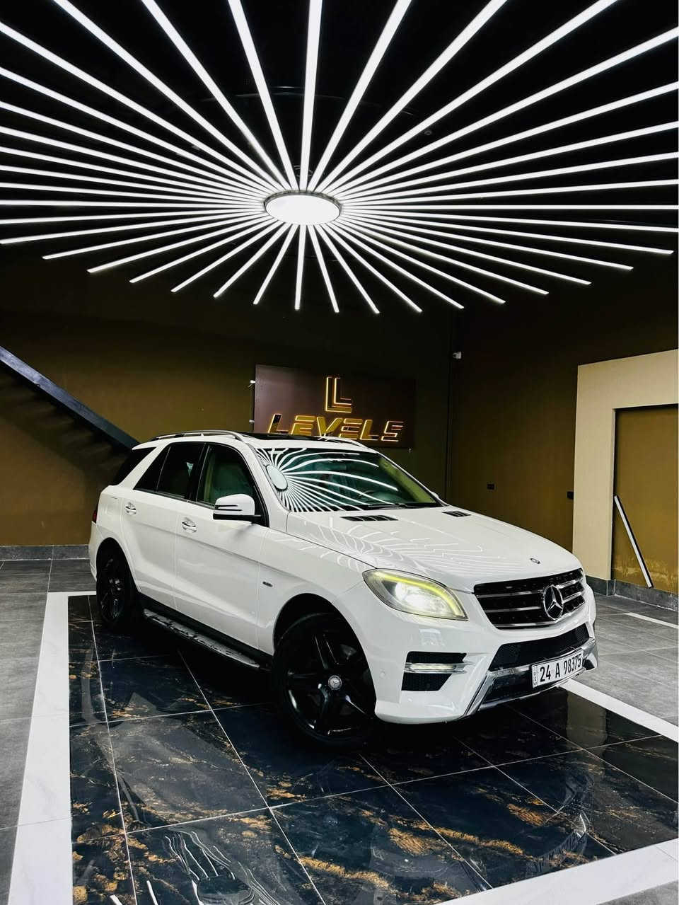 Mercedes Benz ML 350 2013
~~~~~~~~~~157$~~~~~~~~~~

للبيع فقط 

السيارة وارد خليجية صفر وكاله اربيل شركة باجكر سويجين بلادية  
💯

صبغ : بيها صفحة السكن اثر الطخة بدون شاصي وبدون ارباك كله سليمة 💯 

موديل : 2013
محرك : 6 سلندر المرغوب 
لون : ابيض حليبي 
ماشية : ٢٢٥ الف
رقم : الدهوك جديدة
مكان السيارة : اربيل شارع 60 📍
سعر السيارة : 15700$💰 ورقه 

رقم تليفون و واتساب : 

***********
***********

⚜️⚜️⚜️⚜️⚜️⚜️⚜️⚜️⚜️⚜️

مواصفات فول للأخير المعروفة 💯

محرك و كير شرط شادله محرك جديدة بل كارتون 💯

صدر و تخم تاير و حدادية و تبريد كله شرط بدون اي نقص الحمدلله 💯 أربيل, العراق
