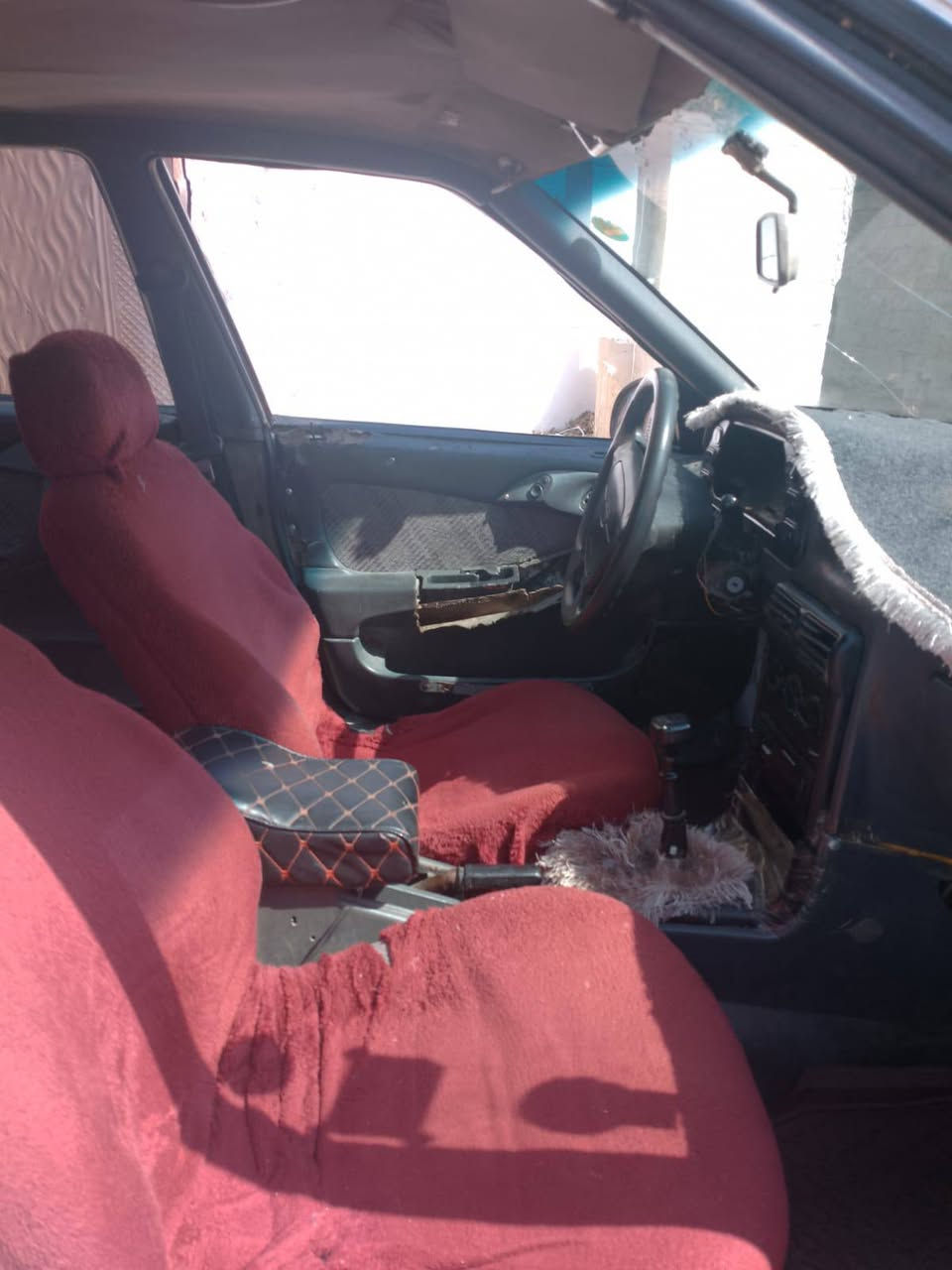 للبيع سيارة دايو اسبرو كير مكينة بيها قليل بخار سدر دبلات كلة شرط والسيارة مكانهة كركوك والسعر 15وبيها مجال سنوية كارتونية سيارة خير من اللة ورقم الهاتف *********** اتصل وتدلل

