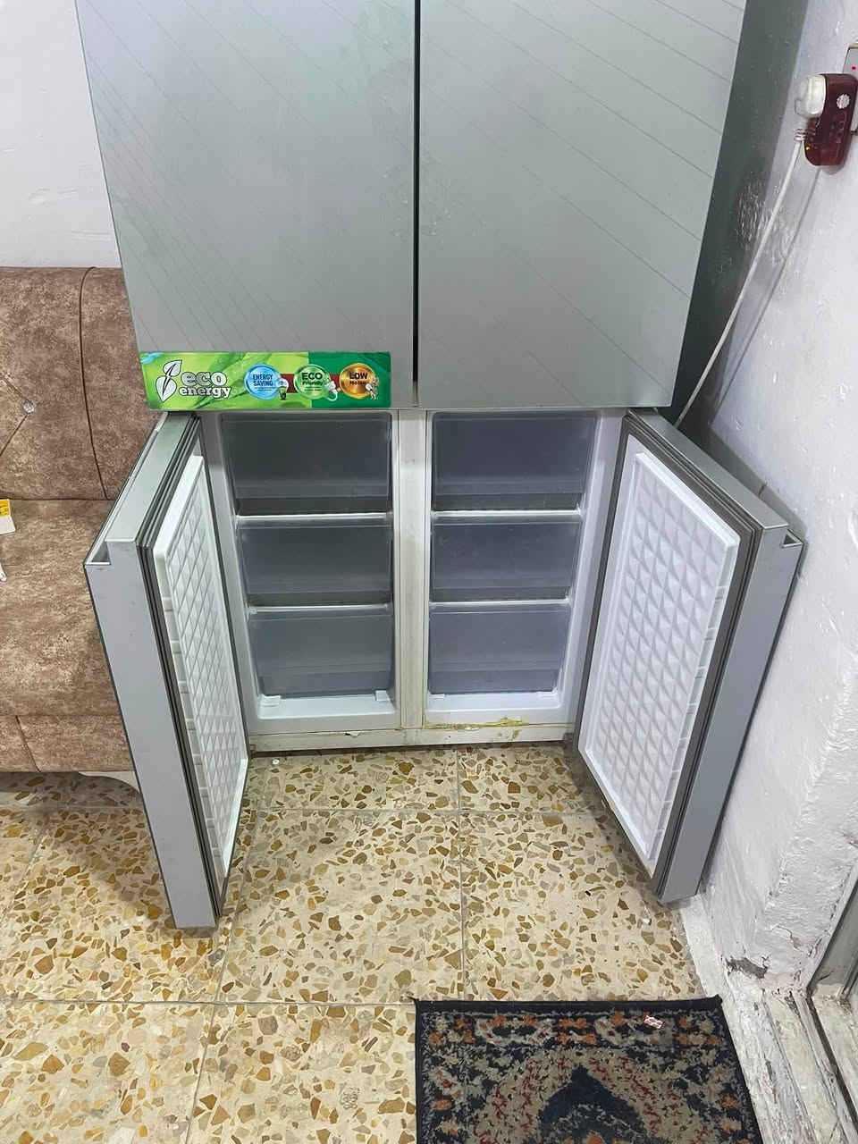 ثلاجه وهيا مجمده شرط شغل لبيع عنوان كربلاء شبانات ***********
