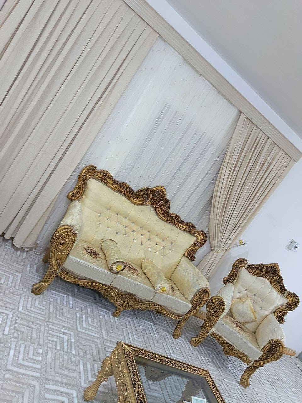 ملكي • مستعمل • ٧ أشهر