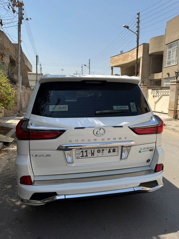 للبيع لكزس LX570
موديل 2017
بريم فول مواصفات 
مكفوله من الصبغ من الدعاميه للدعاميه
ماعدا بارد شبر بلباب الخلفي
السياره ماشيه ..98  الف حقيقي 
مغلفه ppf 
داتا شو
حساسات اماميه خلفيه
جكات
لايت متحرك 
تخم تاير جديد
صندوق خلفي كهرباء
تشغيل عن بعد
تلث شاشات
مكان السياره بغداد الكاظميه 
***********
