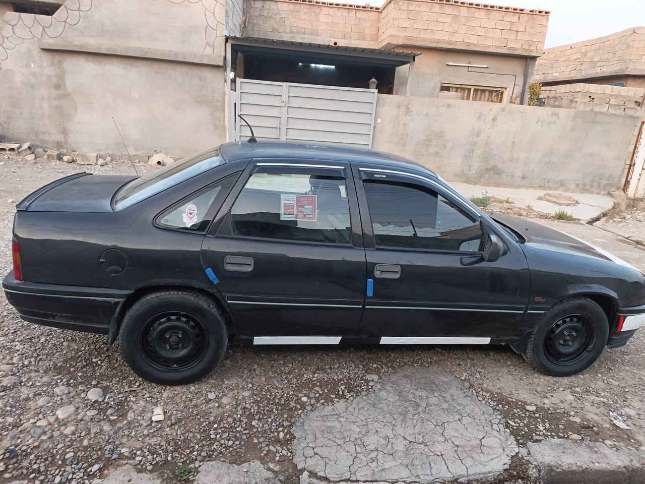 (السلام عليكم) للبيع ومراوس اوبل فكتره رقم كركوك السنويه مشروع وطني 2029دفتر بانزين بيها كير محرك صدر شرط بدون حادث محرك 16موديل90تخم تاير جديد لايت زينول كشنات مال سدس سياره جاهزه من كل النواحي تحويل وكاله بكيفك(السعر27)(»(***********))
