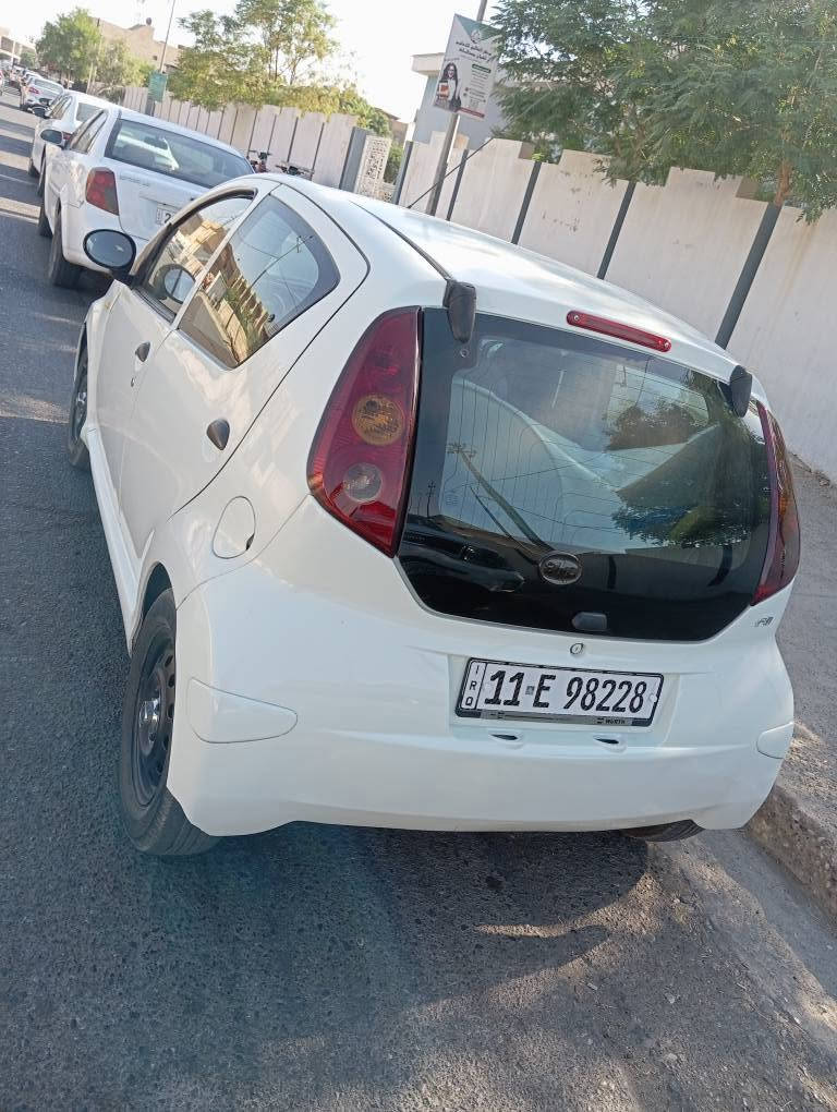 Byd f0
گير محرك يارس
تبريد شغال
كهربائيات كاملة
تخم تاير 
باتري جديد
رقم بغداد دولي الجديد
السيارة بأسمي
هزة جديدة
سنوية جديدة
شرط تحويل
مكان السيارة كركوك 
*********** كركوك, العراق
