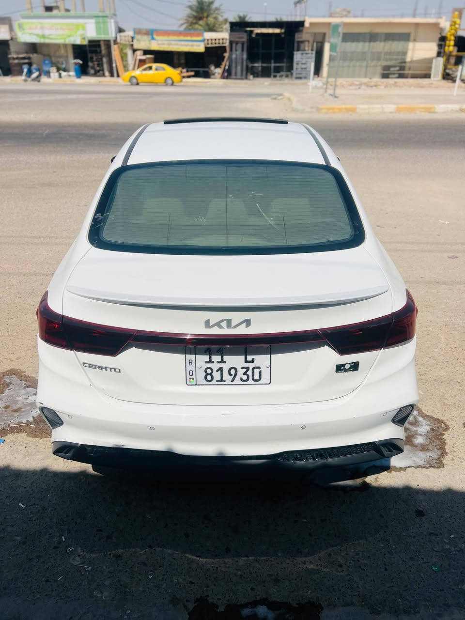 للبيع سيراتو خليجي 2022 مكفوله كفاله فقط بارد #بالباب بصيط 
فول مواصفات فتحه 
حساسات 
دواخل لونين 
تبريد قطعتين 
مكينه ١٦٠٠ دوش 
شاشه كامره 
لايت زينون 
كشن لونين بيجي واسود جدا نضيفه 
ويل كروم 
سبير شركه مانازل كتلوكات الشركه 
سياره كارتون وجديده عل وضع الشركه ماشيه ٥٨ الف حقيقي 
دواخل لونين ستخدام جدا نضيف 
(#رقم بغداد نكليزي بسمي هزه جديده ورقم جديد )
مكاني السماوه 
***********
اتصال فقط
