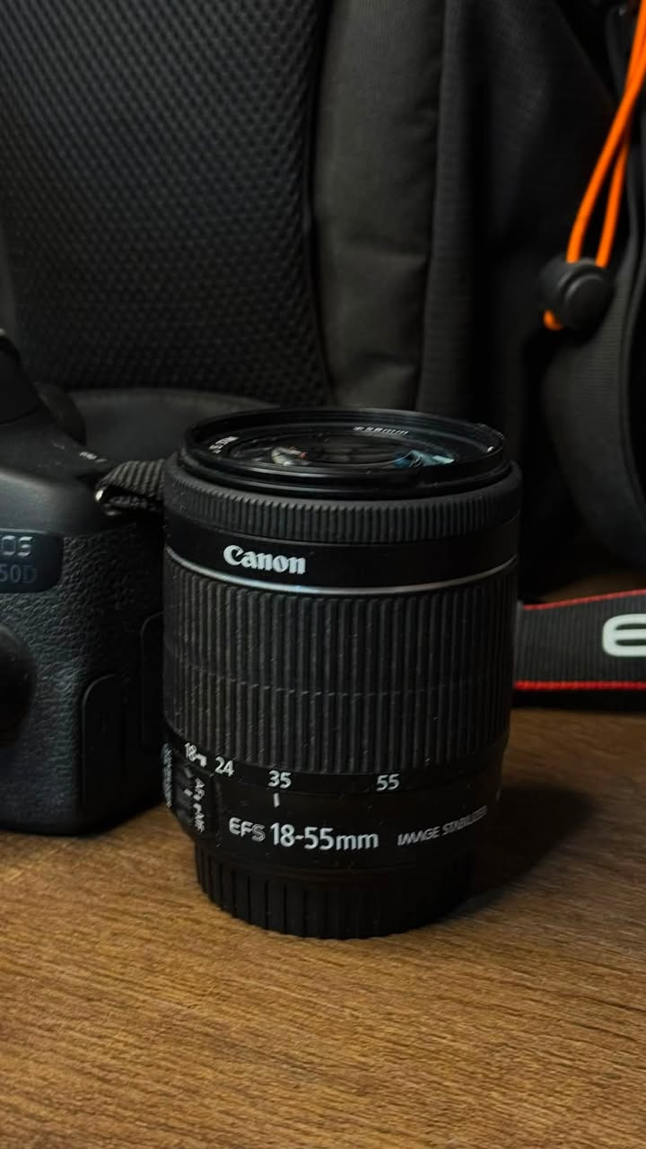 السلام عليكم
لبيع كاميرا Canon EOS 750D بحالة ممتازه ، مناسبة للتصوير الفوتوغرافي والفيديو والمبتدئين والمحترفين.

الملحقات: 
حقيبه احترافيه
عدسه 70-400
عدسه 18-55 
رام 32 كيكا
شاحن اصلي

🔹 الدقة: 24.2 ميكابكسل
🔹 مستشعر APS-C CMOS
🔹 معالج DIGIC 6
🔹 تركيز تلقائي 19 نقطة
🔹 تصوير متتابع 5 صور بالثانية
🔹 ISO من 100 إلى 12800
🔹 تصوير فيديو Full HD 1080p
🔹 شاشة 3 إنچ لمس وقابلة للحركة
🔹 Wi-Fi + NFC
🔹 فلاش داخلي
🔹 تدعم عدسات Canon EF / EF-S 

💰 السعر: 460 الف
مكاني كربلاء
للاستفسار : ***********
