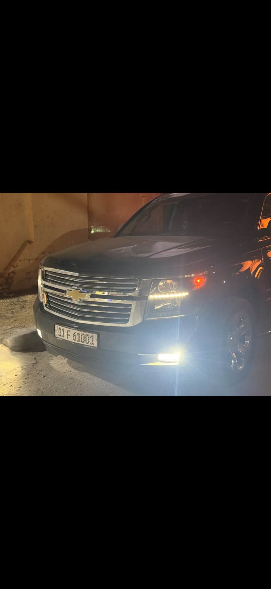 هو ٢٠١٥ رقم بغداد باسمي فول مواصفات LTZ حساسات خلفي امامي رادار امامي خلفي جانبي اشاير مري مري قلاب نقطة عمياء شاشة وسطية امامي خلفي جنطه كهرباء بيهة حساس من جوه اذا شايل علاليك وما تكدر تفتح الجنطة تمرر رجلك من جوة تنفتح الجنطه تبريد ثلج ٣ قطع مركزي الكشن هزاز فتحة سقف سكليتر كهرباء كشنات امامي وسطي خلفي كلة كهرباء كشنات تدفئة تبريد امامي وسطي خلفي خزن ميموري ستيرن كهربائي ستيرن تدفئة لايت زينون نظام ايكو يتحول من v8 الى v4 نظام تحويل يدوي من دفع خلفي الى رباعي  وبالعكس مري هيتر تشغيل عن بعد مكينة ٥٣٠٠ مكينة وكير مكفولات سيارة جاهزة وجديدة ترايك وين ما تريد اربع بصمات ابواب مزوعة مواصفات شنو ببالك بيهة بيهة صبغ جاملغ خلفي ايسر والجاملغ الخلفي الايمن بي شبرين مكاني ذي قار الناصرية مركز والسعر 275  وبيهة مجال حك جية الشراي يتواصل وياي على هذا الرقم ***********
