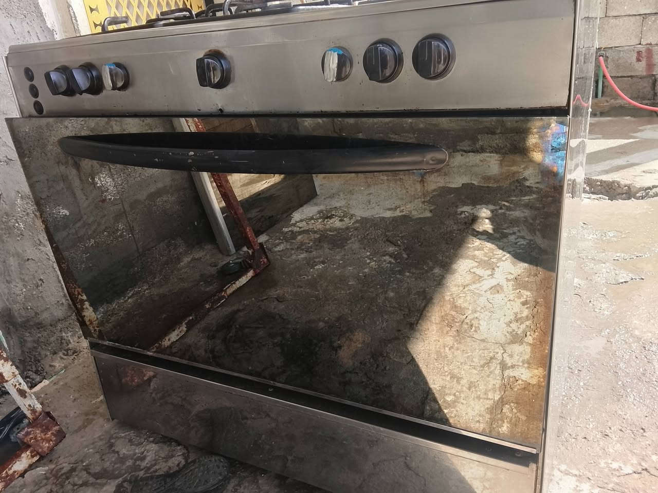 طباخ • للبيع
