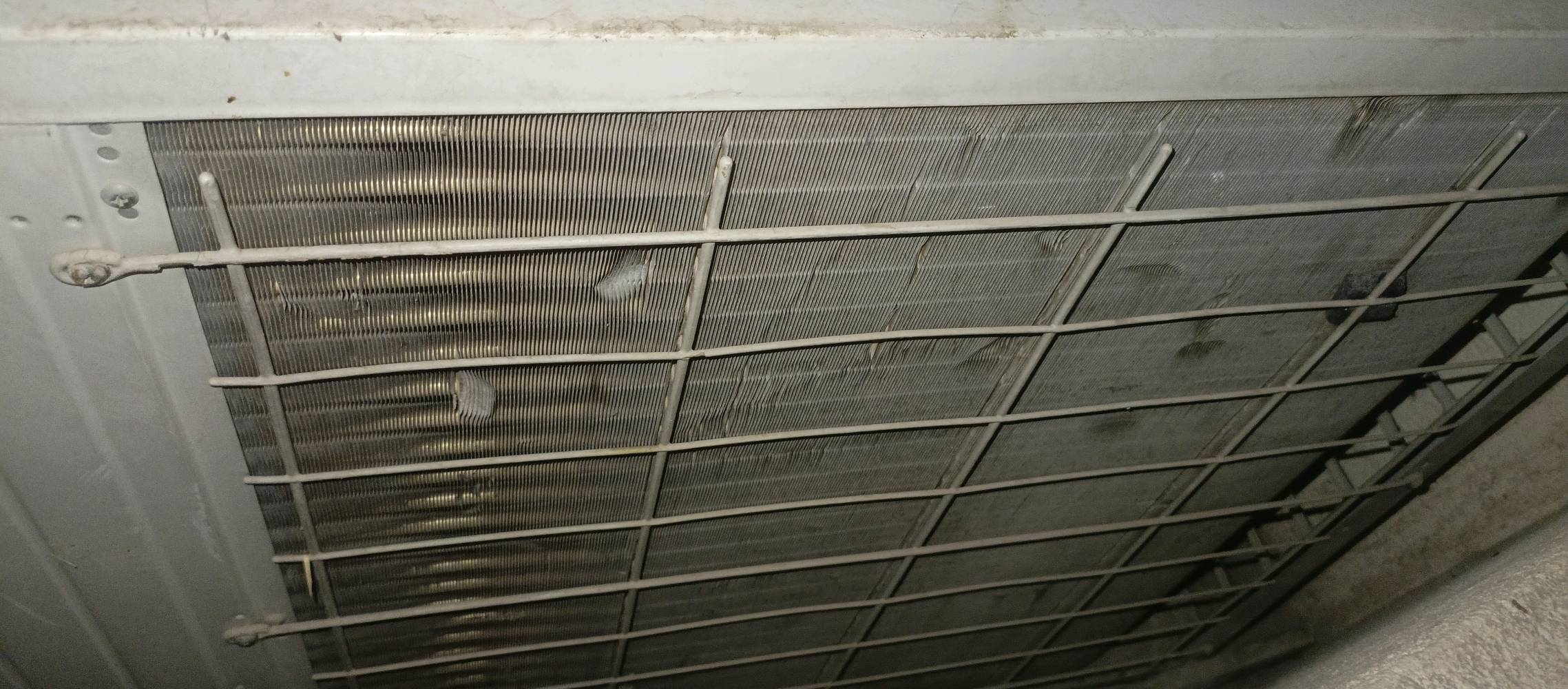 السلام عليكم عندي هذن السبالك كلشي مابيهن اريد ابيع واحد منهن عوزهن بس بواري كل واحد طنين غاز 410 رايد الواحد علا 450 الف نهايته 400 الف مستعجل علا بيعتهن  التواصل *********** واتساب