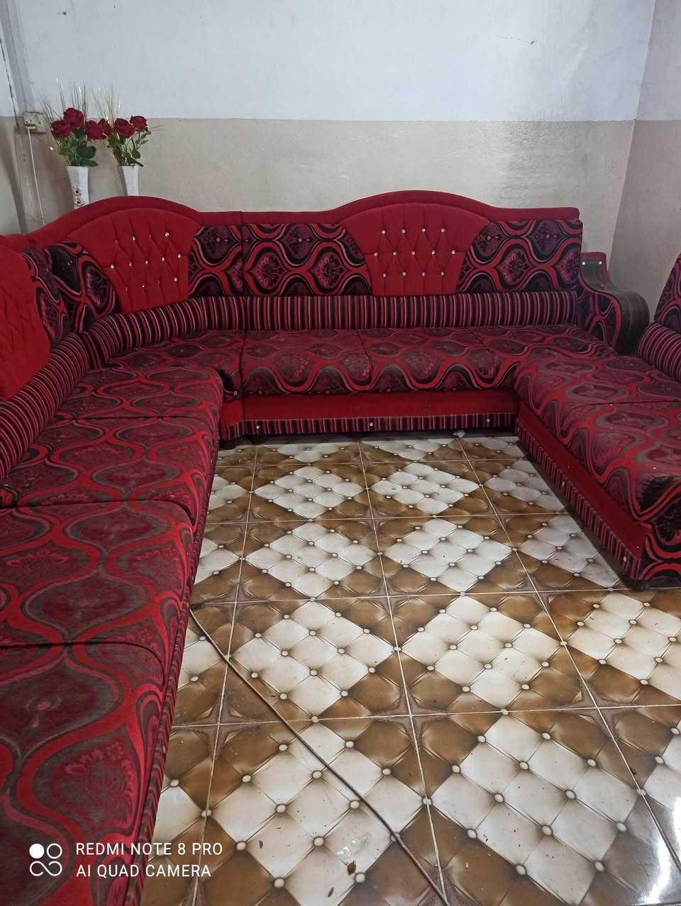 ديوان • خشب ثقيل • ١١متر ونص